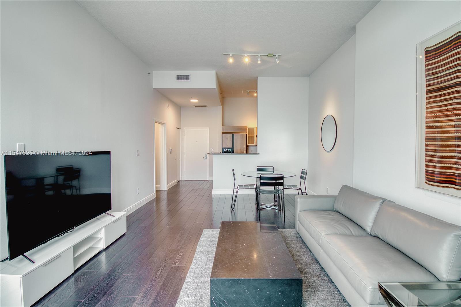 335 S Biscayne Blvd # 10 Unit: UPH-10