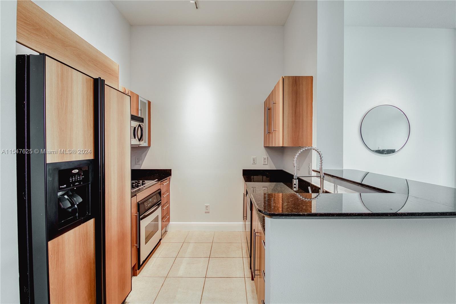 335 S Biscayne Blvd # 10 Unit: UPH-10