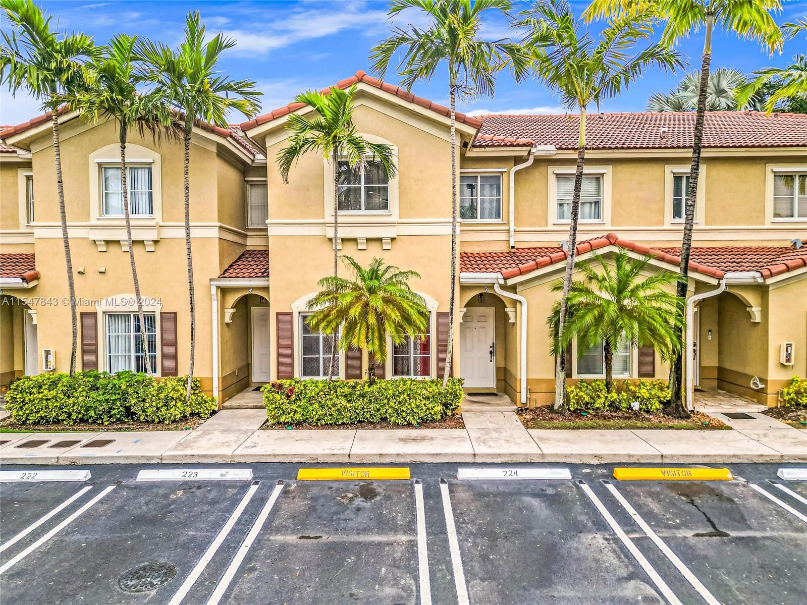 8301 NW 107th Ct # 22 Unit: 6-22
