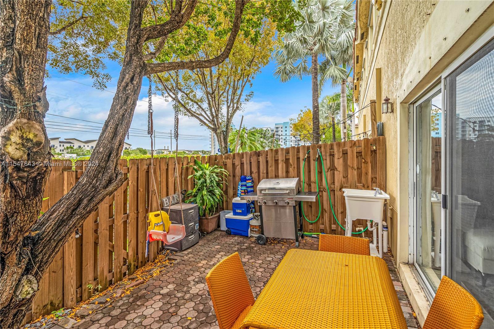 8301 NW 107th Ct # 22 Unit: 6-22