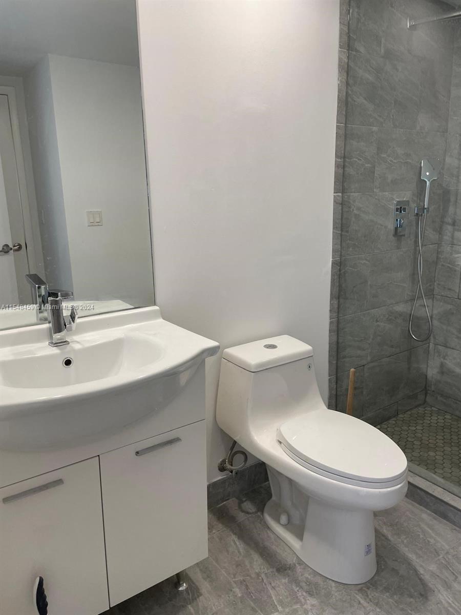 495 BRICKELL AVE # 2310