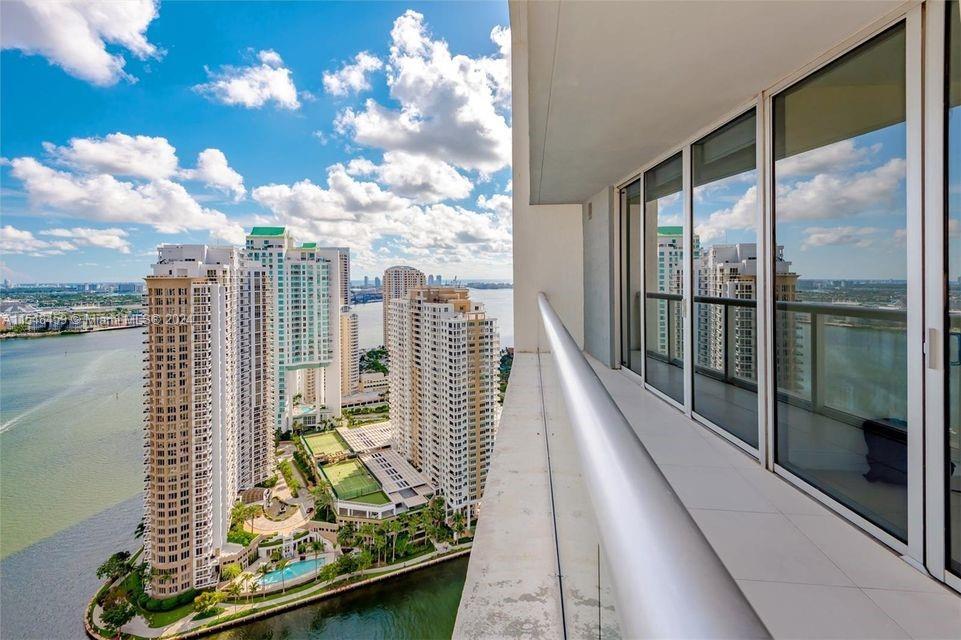 495 BRICKELL AVE # 2310