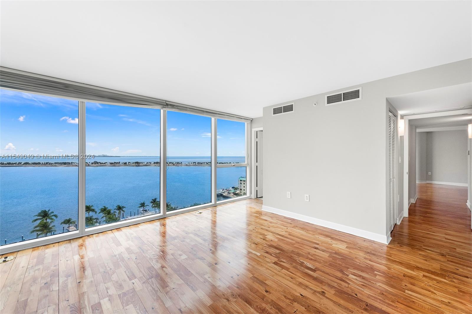 2101 Brickell Ave # 906