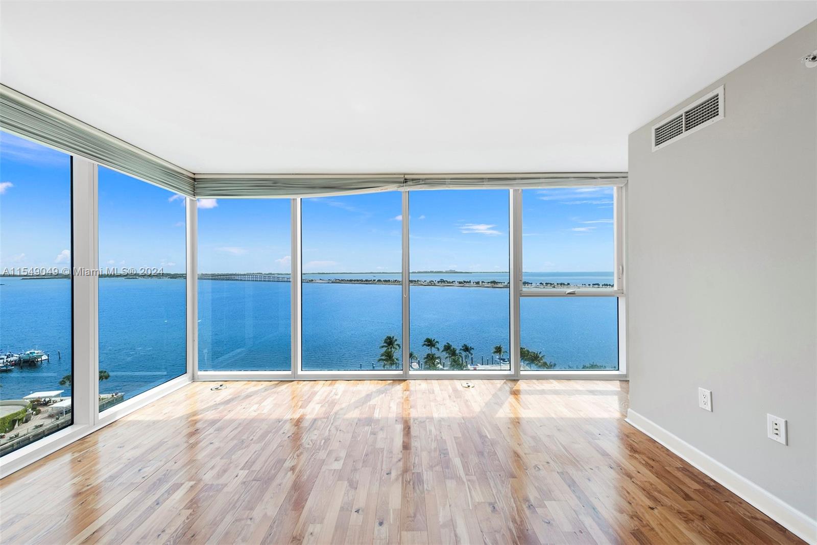 2101 Brickell Ave # 906