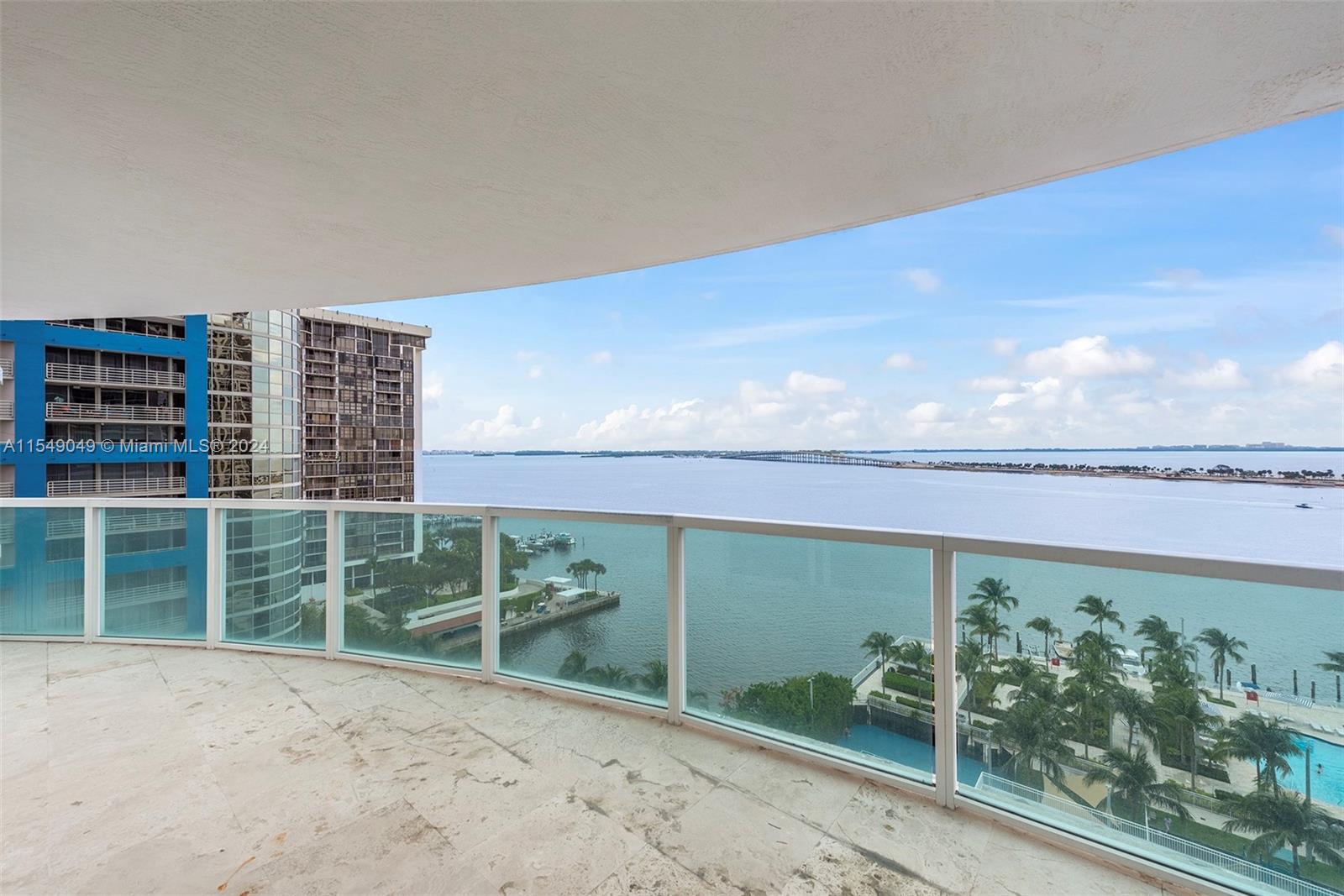 2101 Brickell Ave # 906