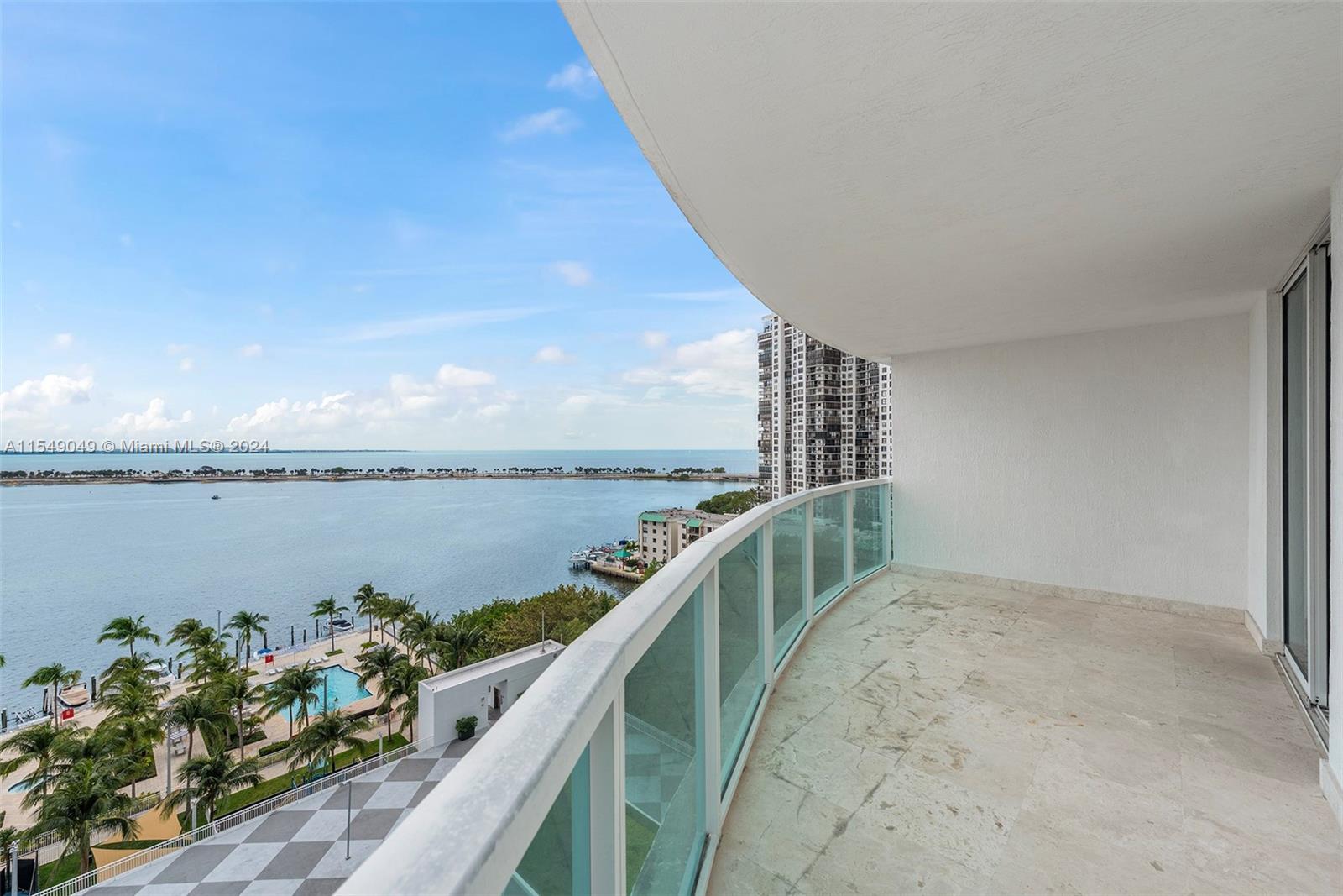 2101 Brickell Ave # 906