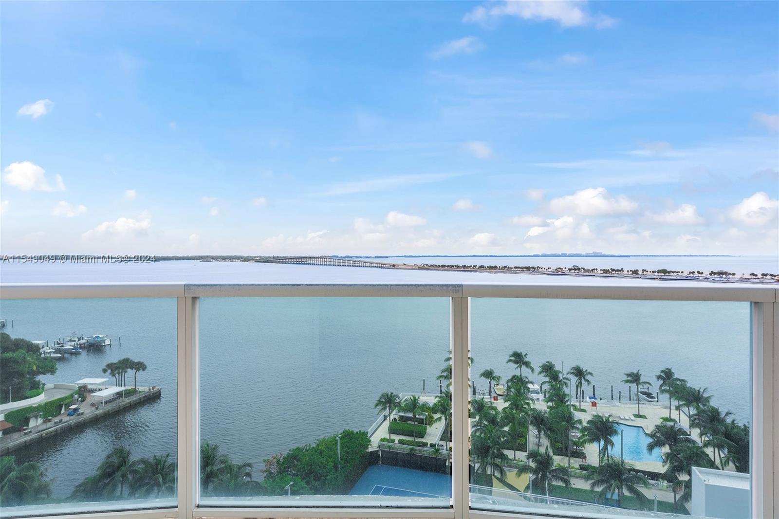 2101 Brickell Ave # 906