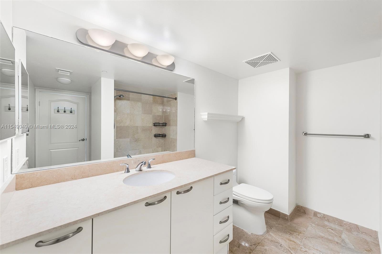 2101 Brickell Ave # 906