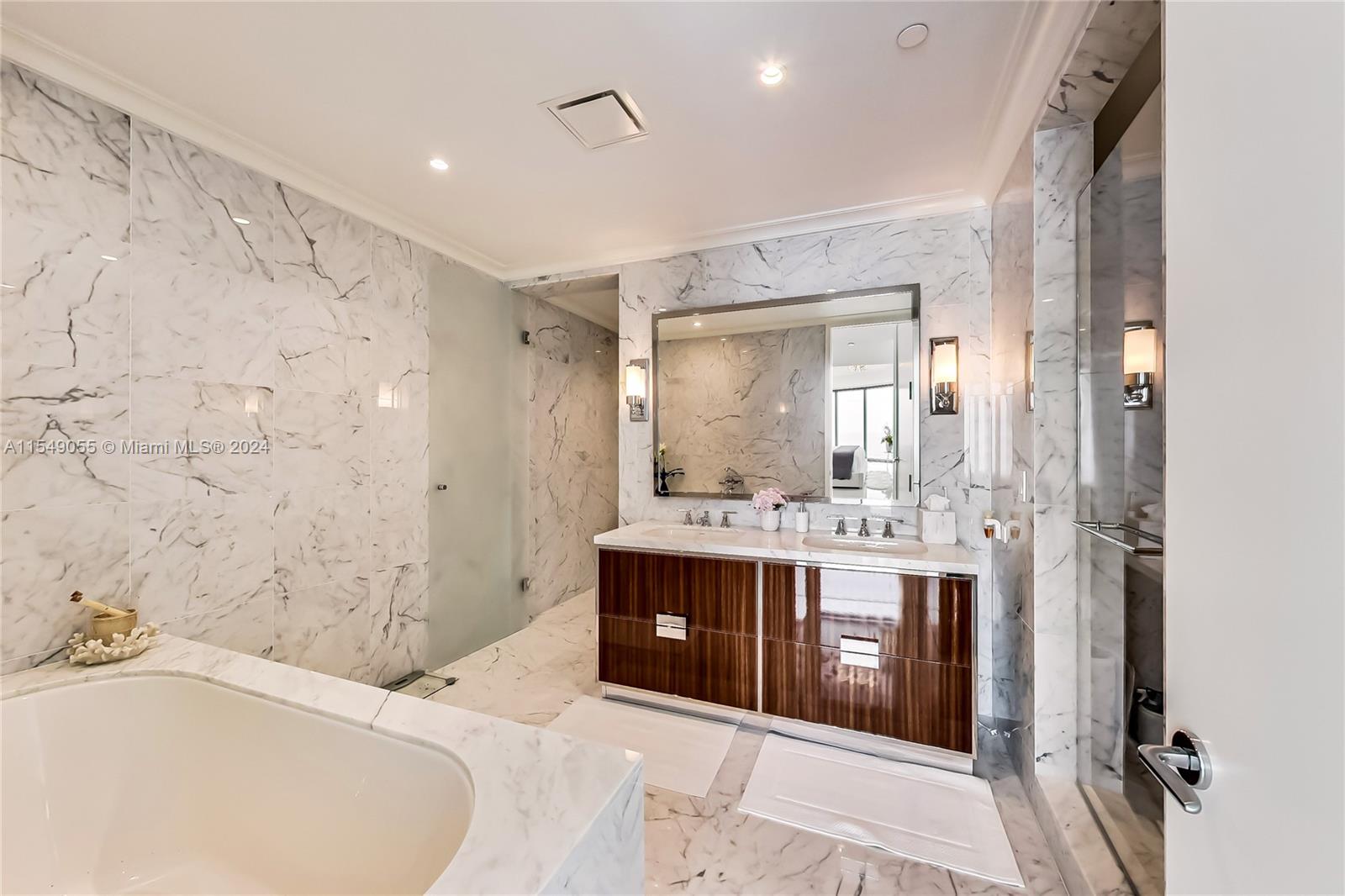 15701 Collins Ave # 2601