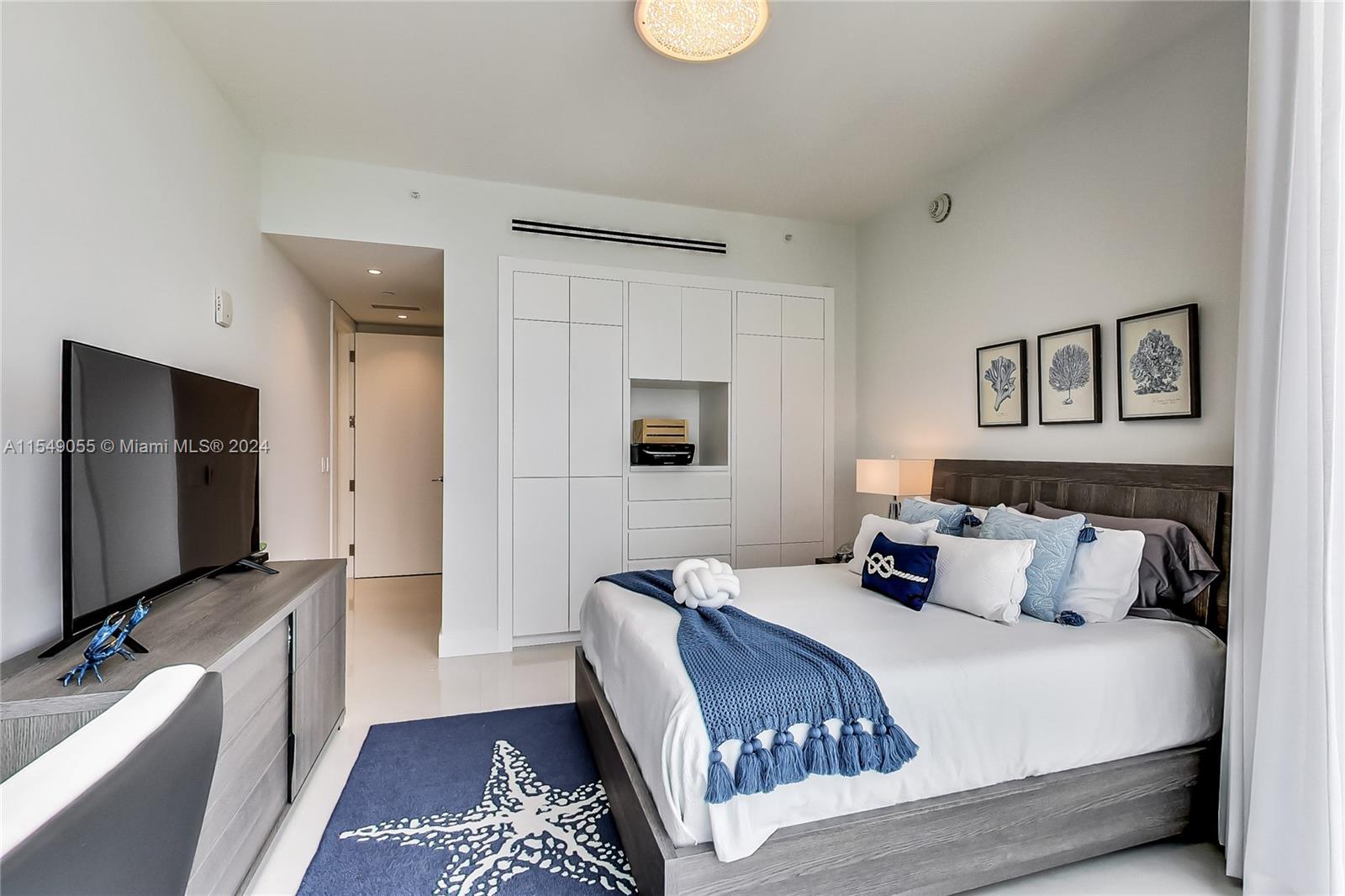 15701 Collins Ave # 2601