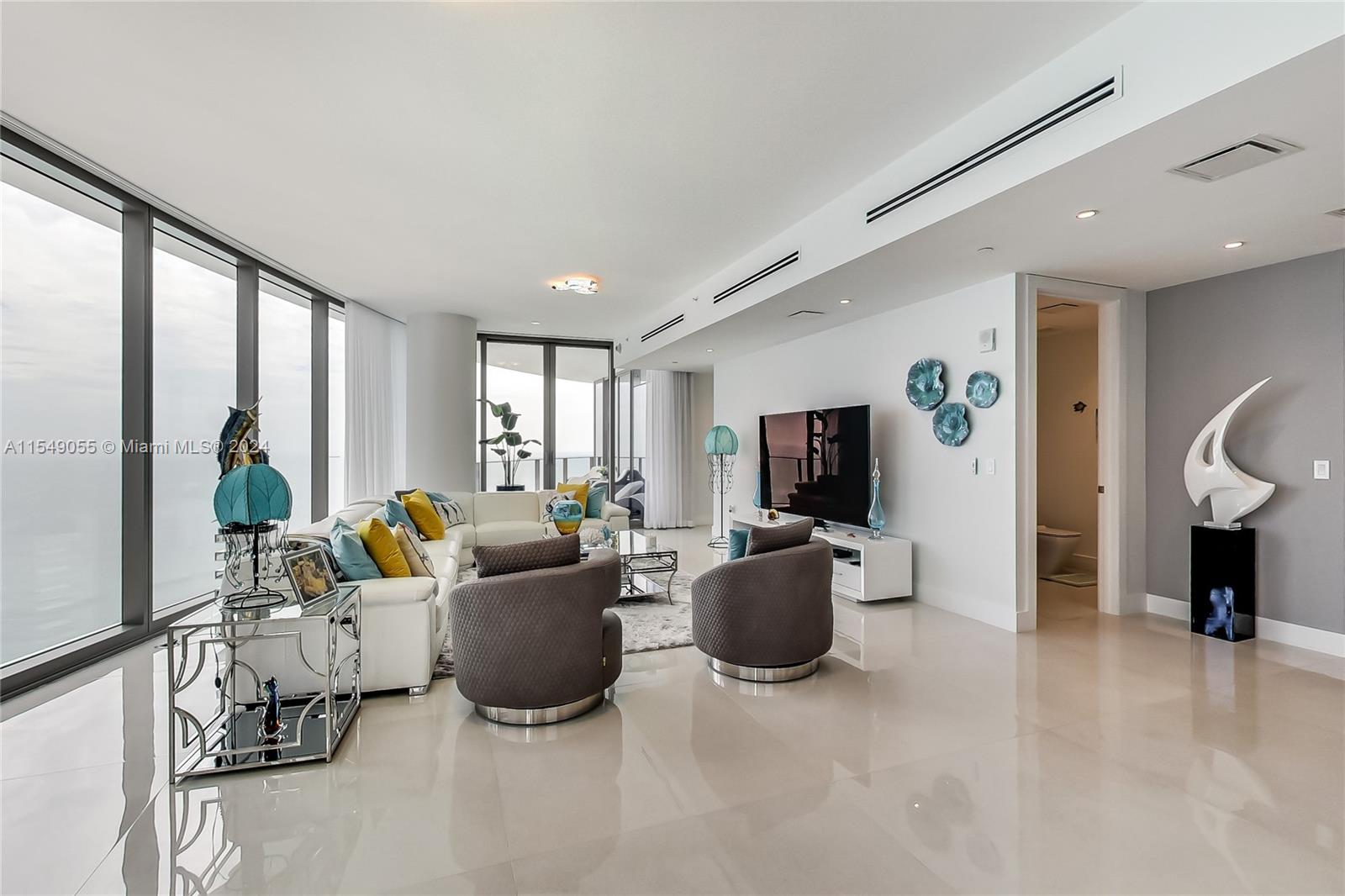 15701 Collins Ave # 2601