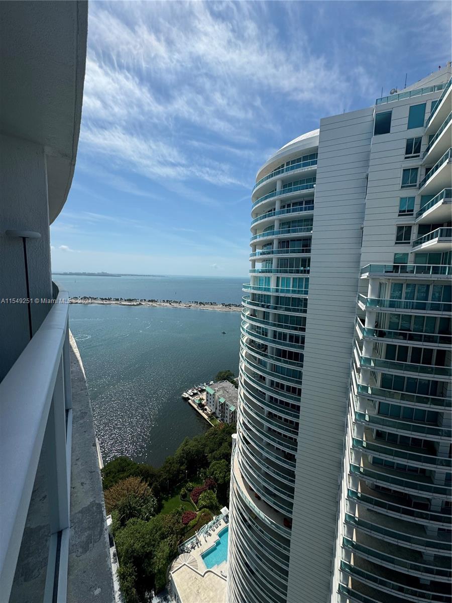 2101 Brickell Ave # 3207