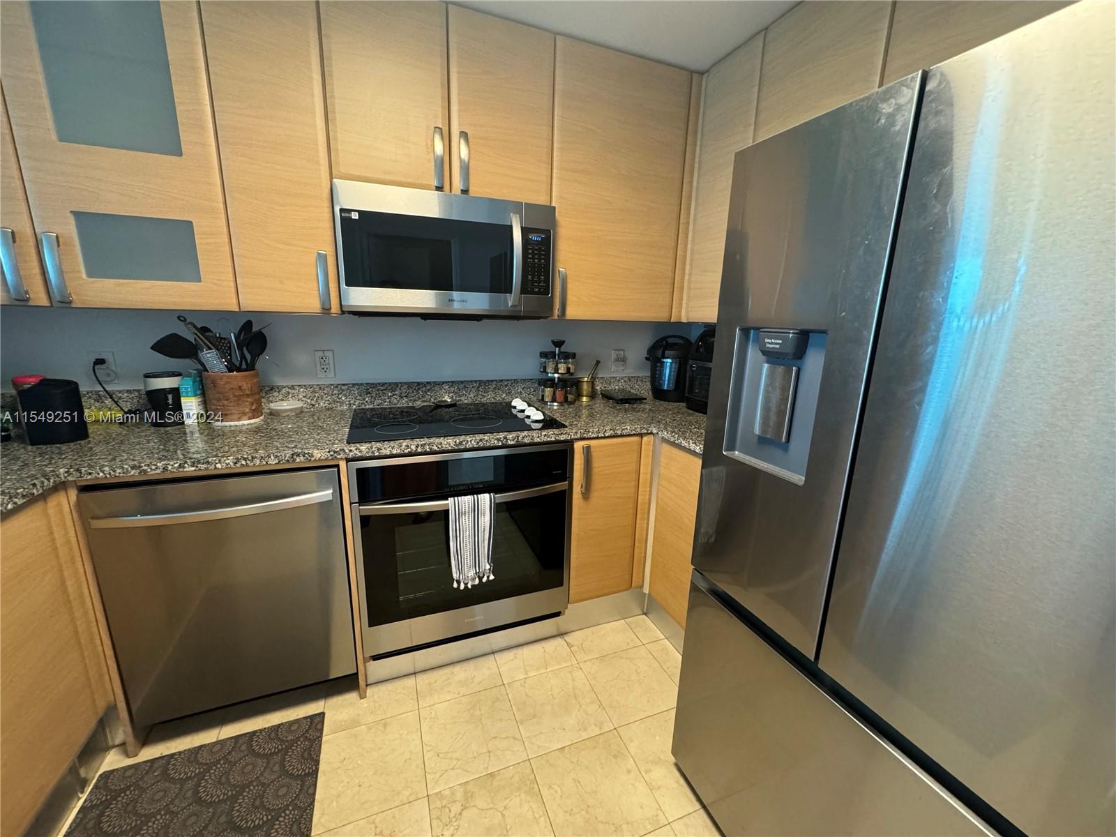 2101 Brickell Ave # 3207