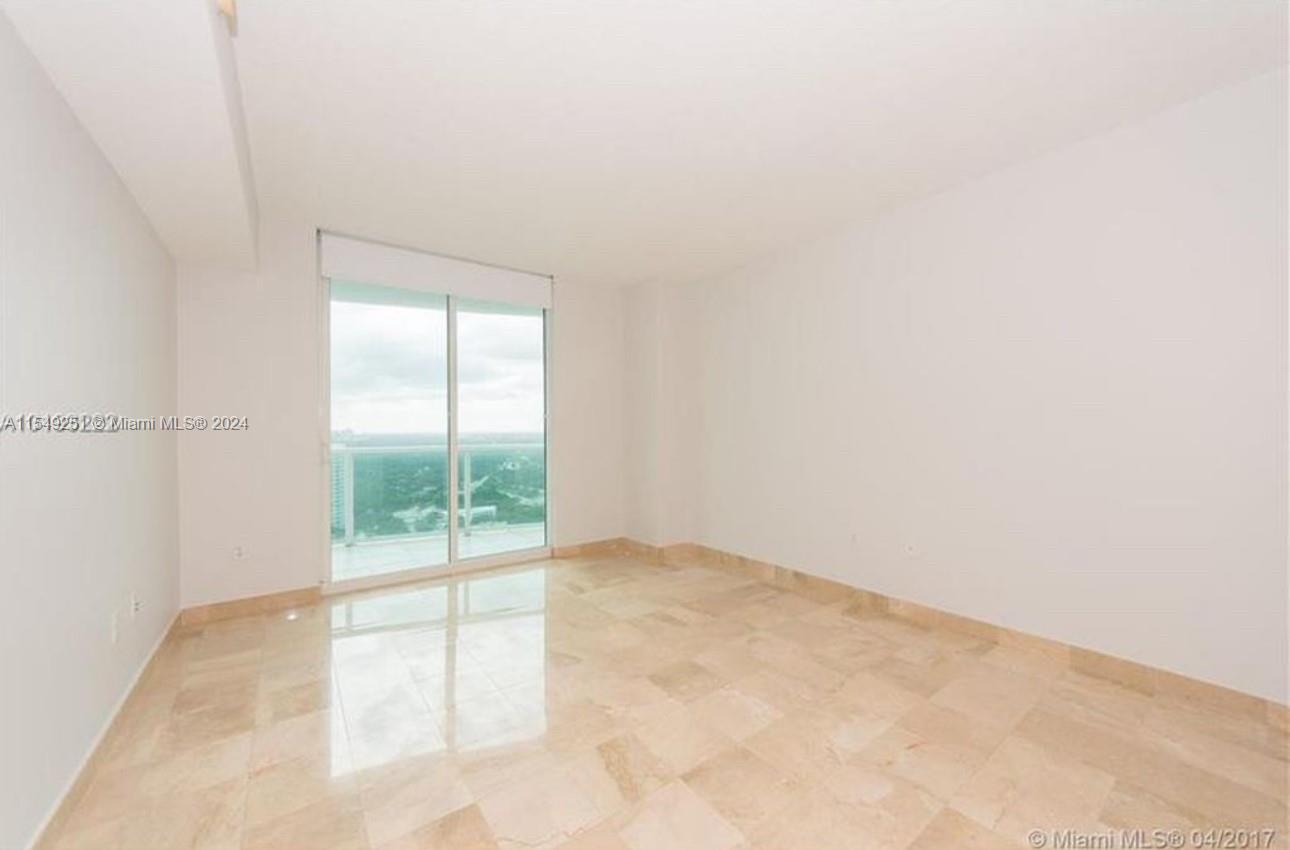 2101 Brickell Ave # 3207