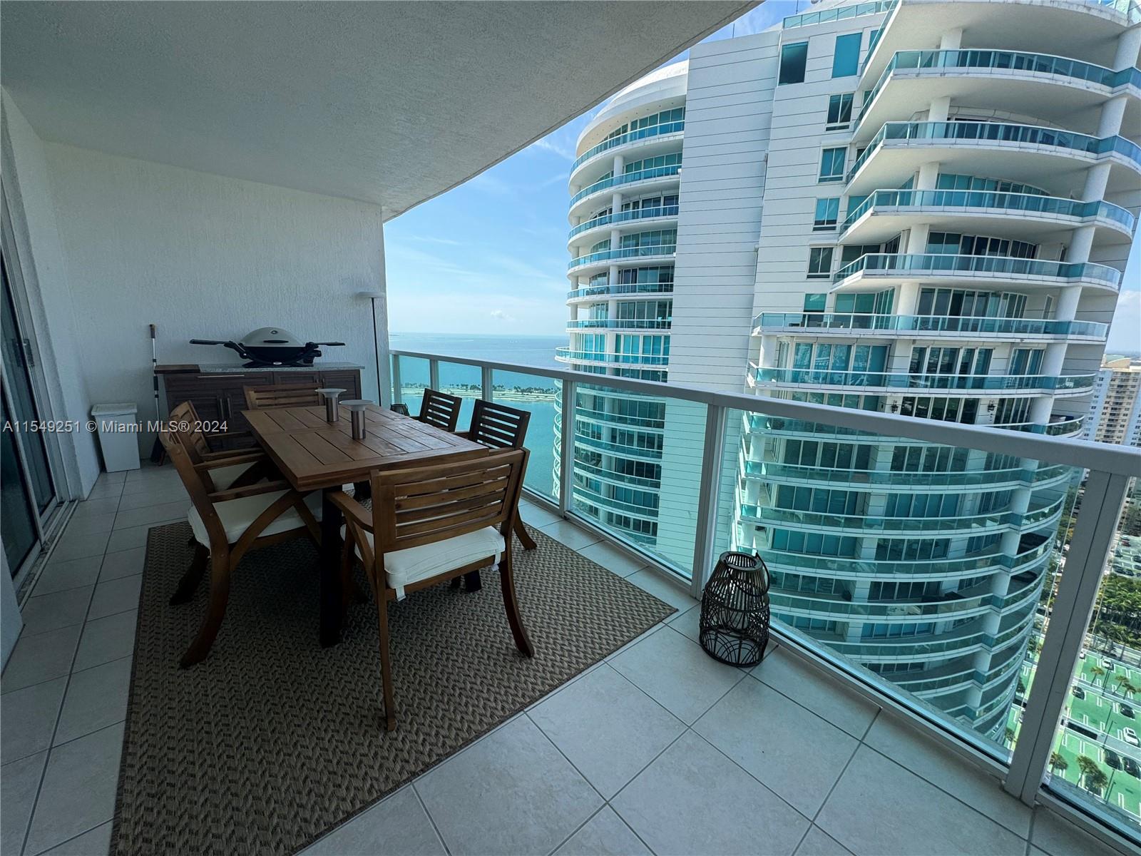 2101 Brickell Ave # 3207