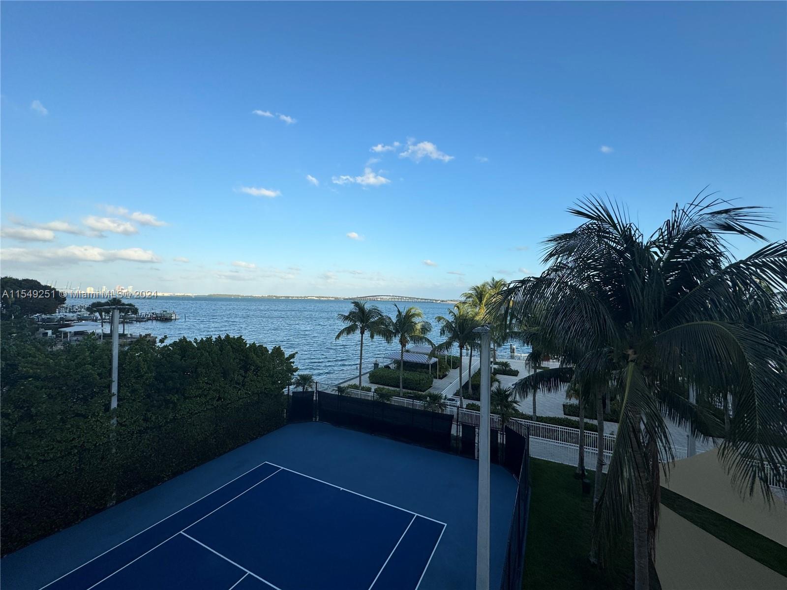 2101 Brickell Ave # 3207