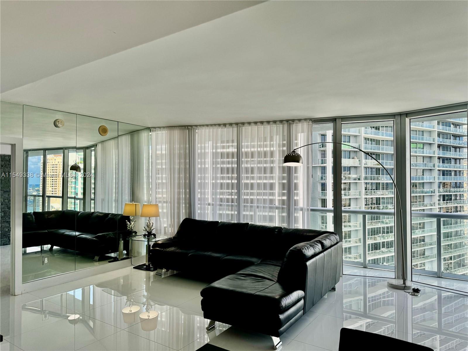 495 Brickell Ave # 3504