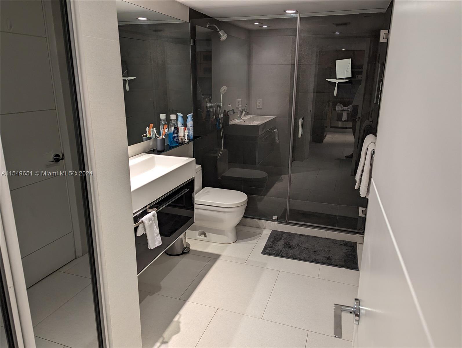 2101 Brickell Ave # 1104