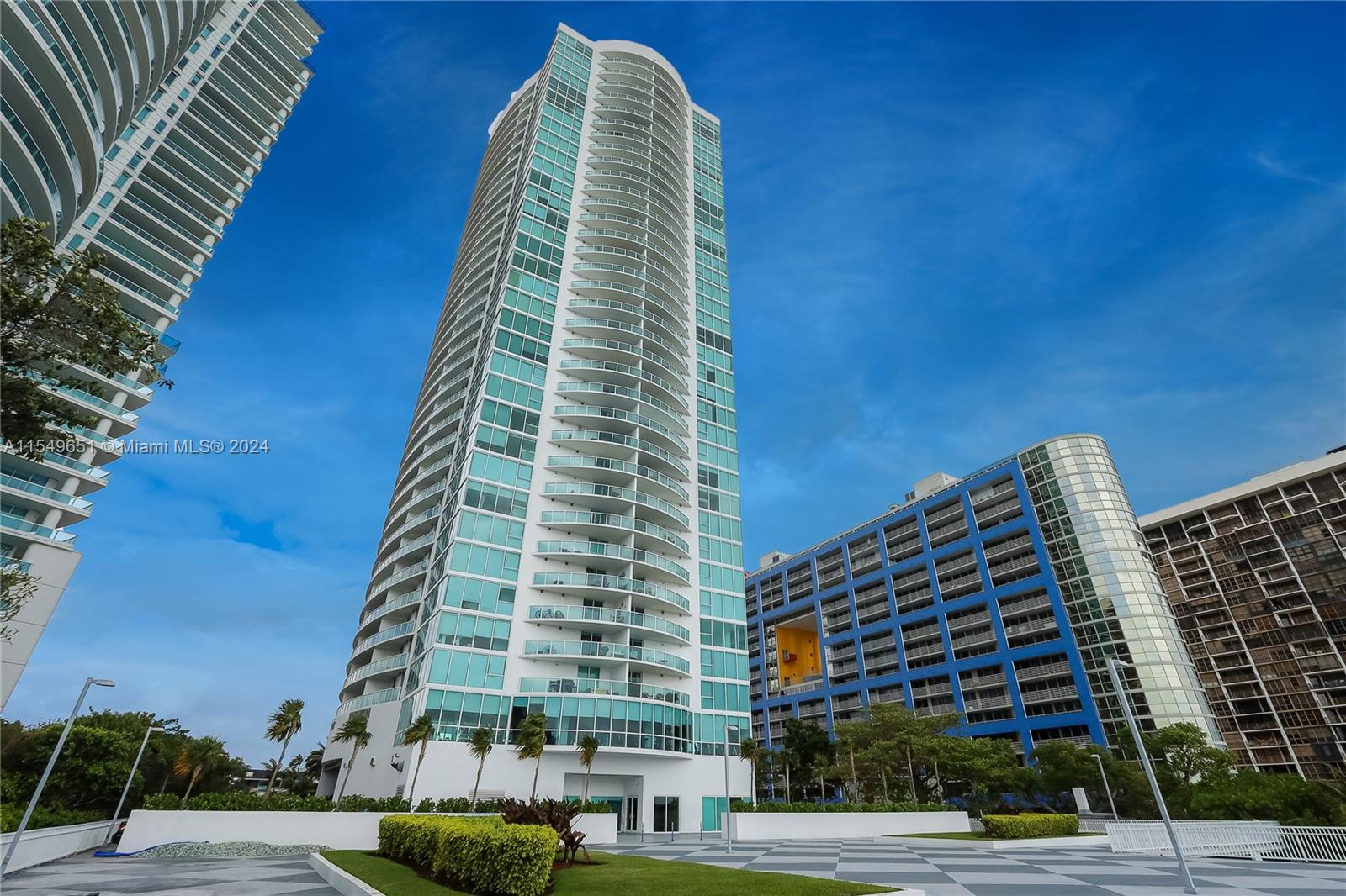 2101 Brickell Ave # 1104