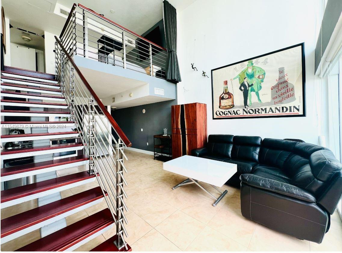 41 SE 5th St # 903