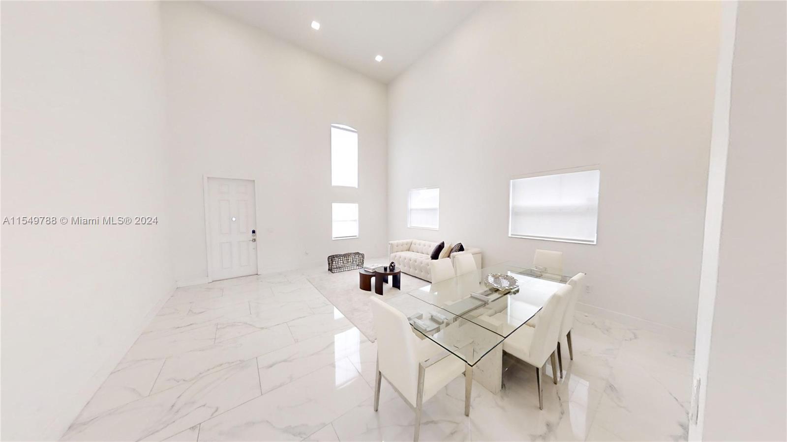 8346 NW 116th Ave