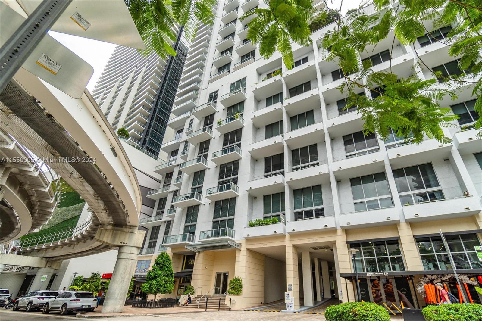 1050 Brickell Ave # 2422