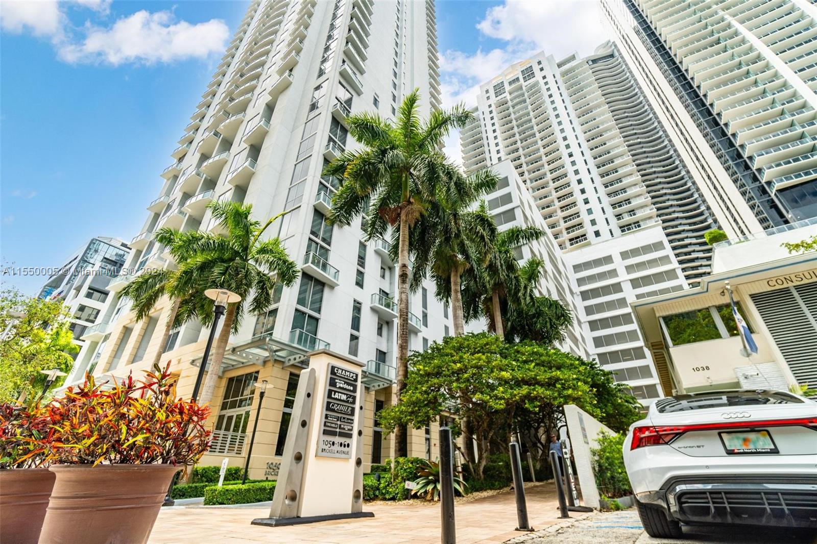 1050 Brickell Ave # 2422