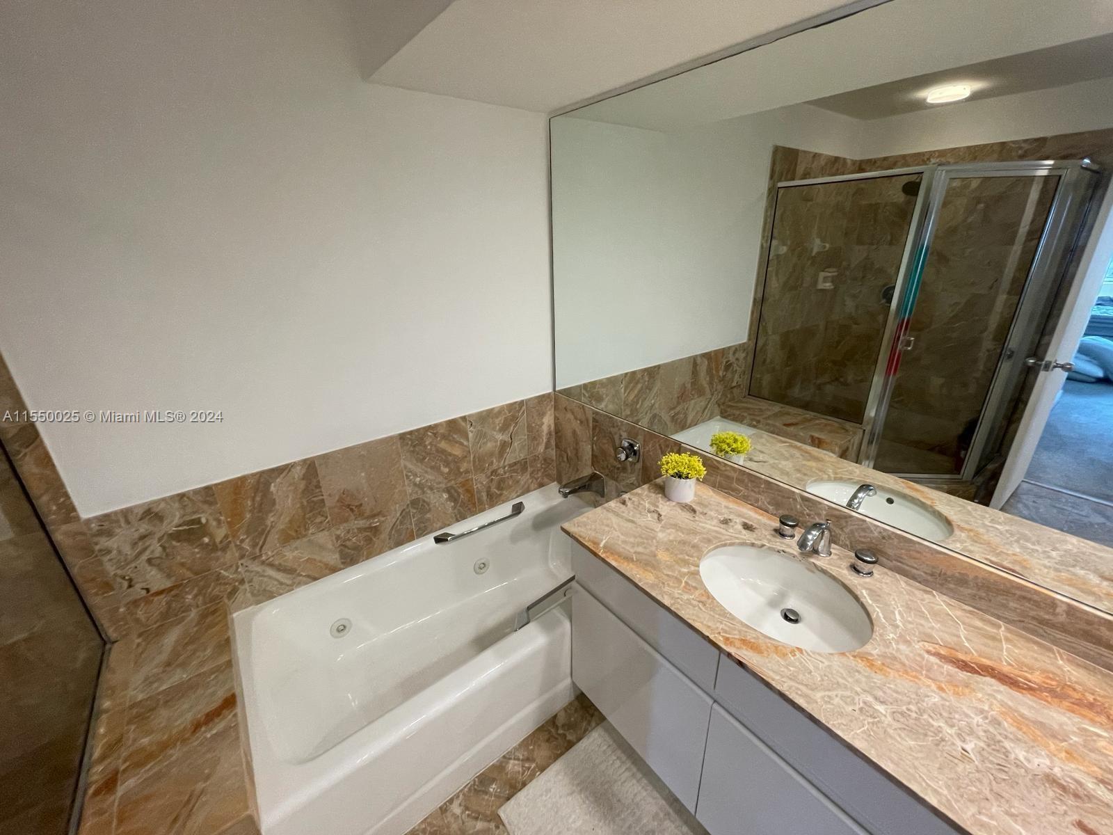 888 Brickell Key Dr # 2509