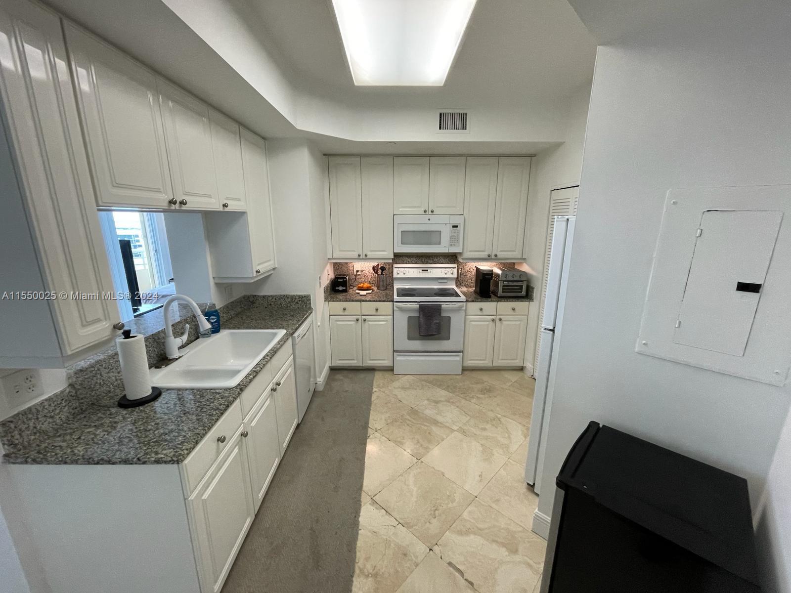 888 Brickell Key Dr # 2509