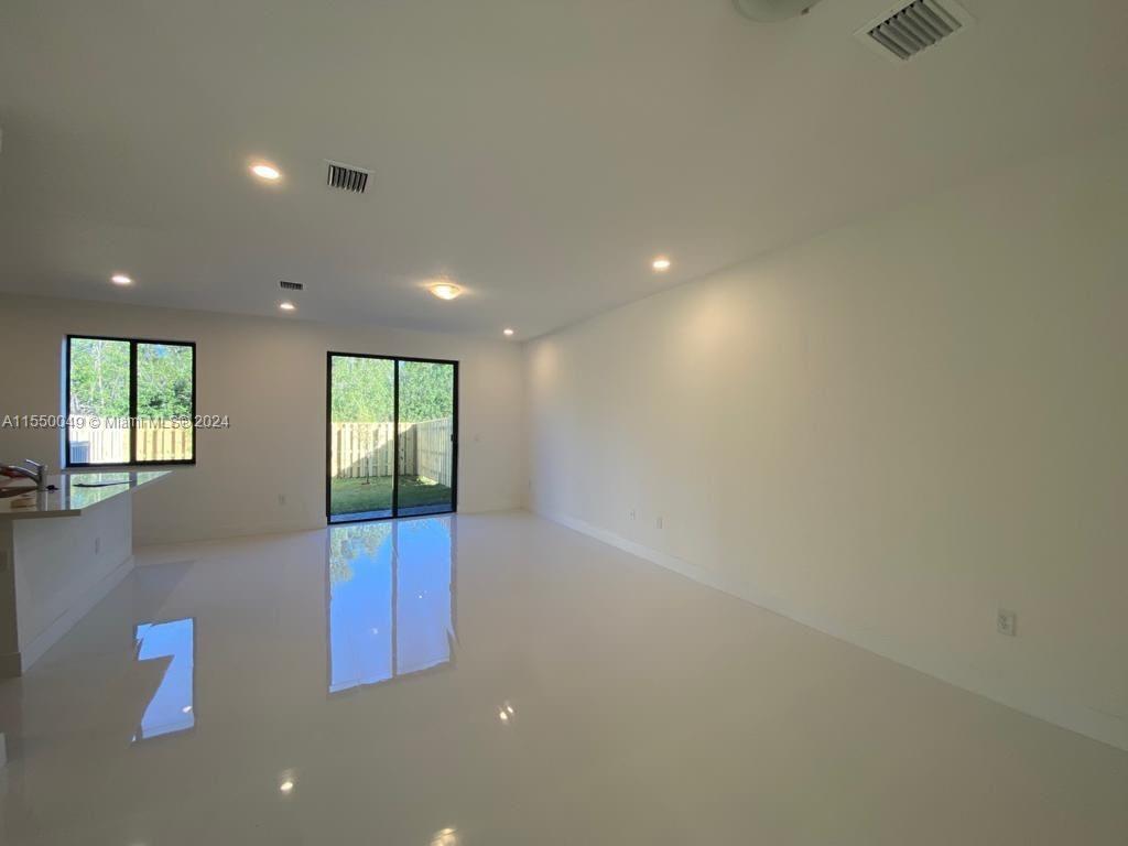 14527 SW 24th Ter