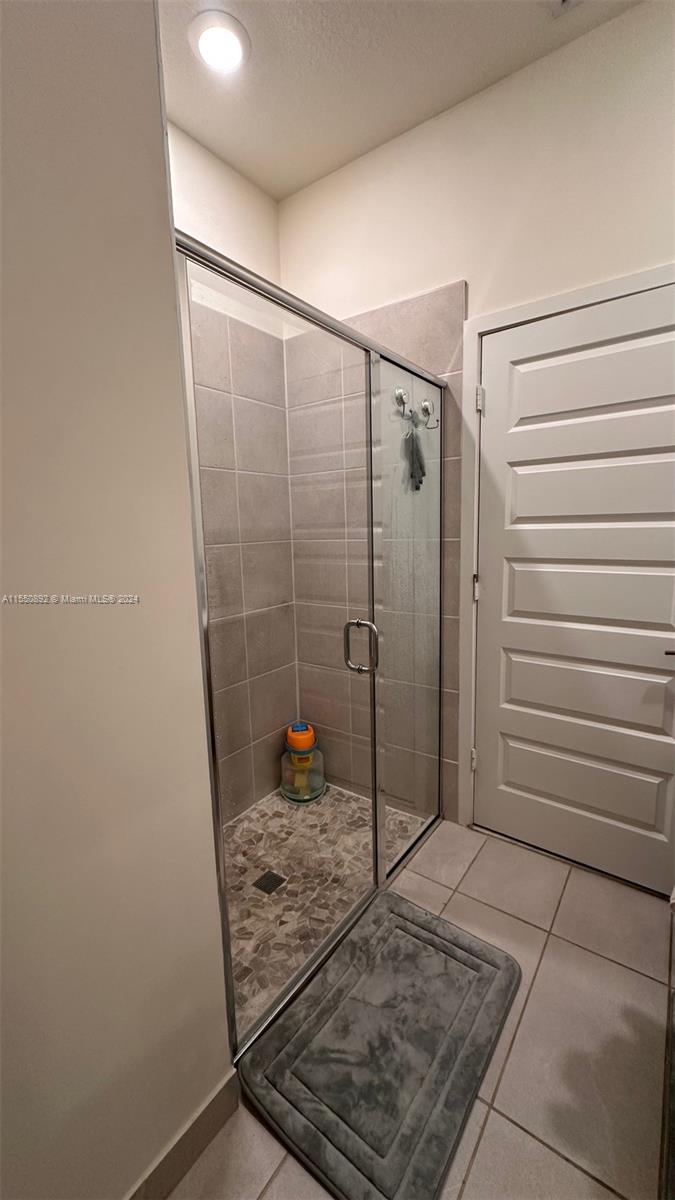 8045 NW 104th Ave # 2