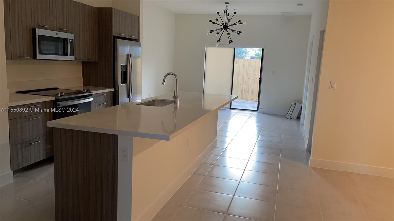 8045 NW 104th Ave # 2