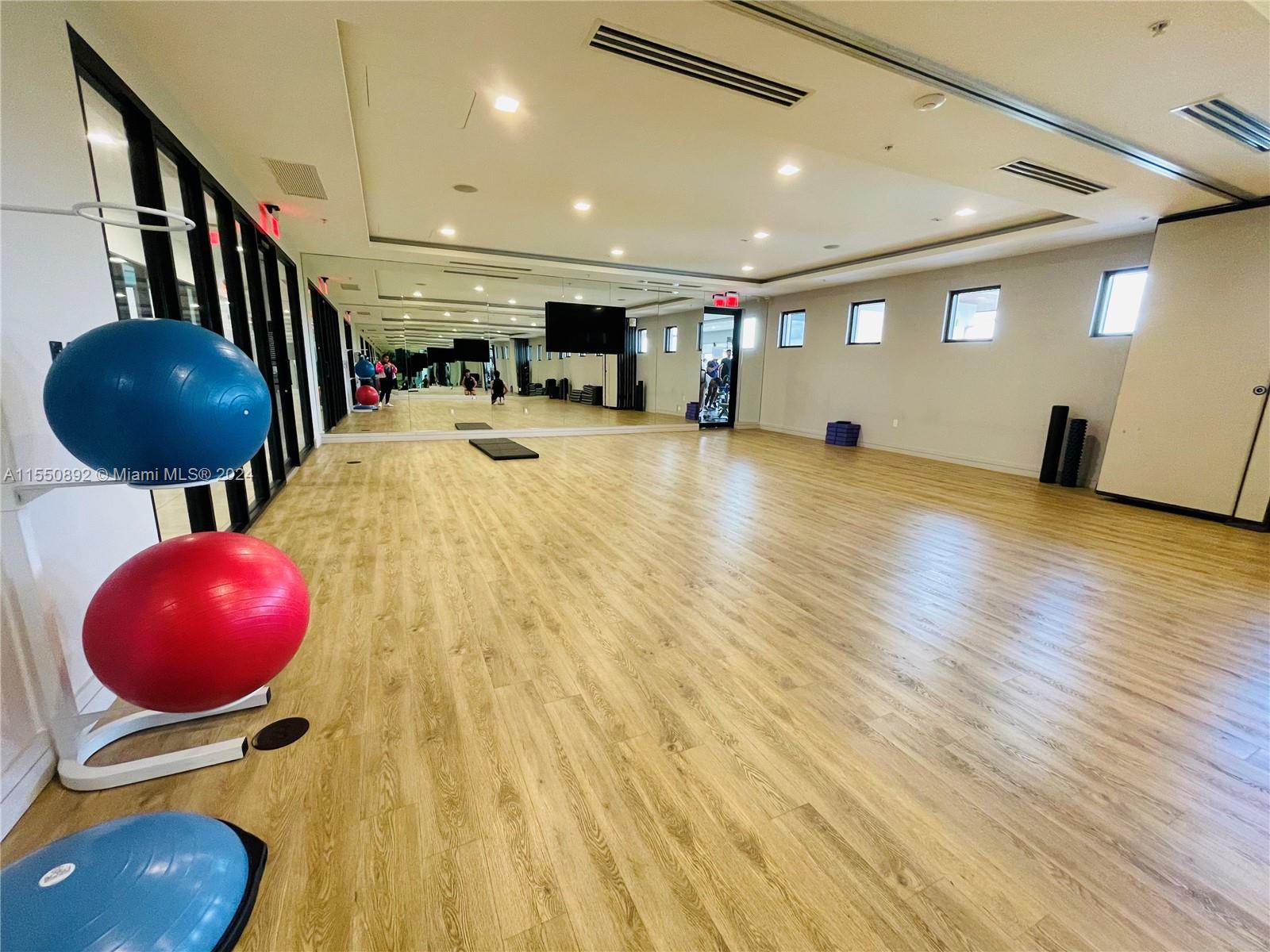 8045 NW 104th Ave # 2