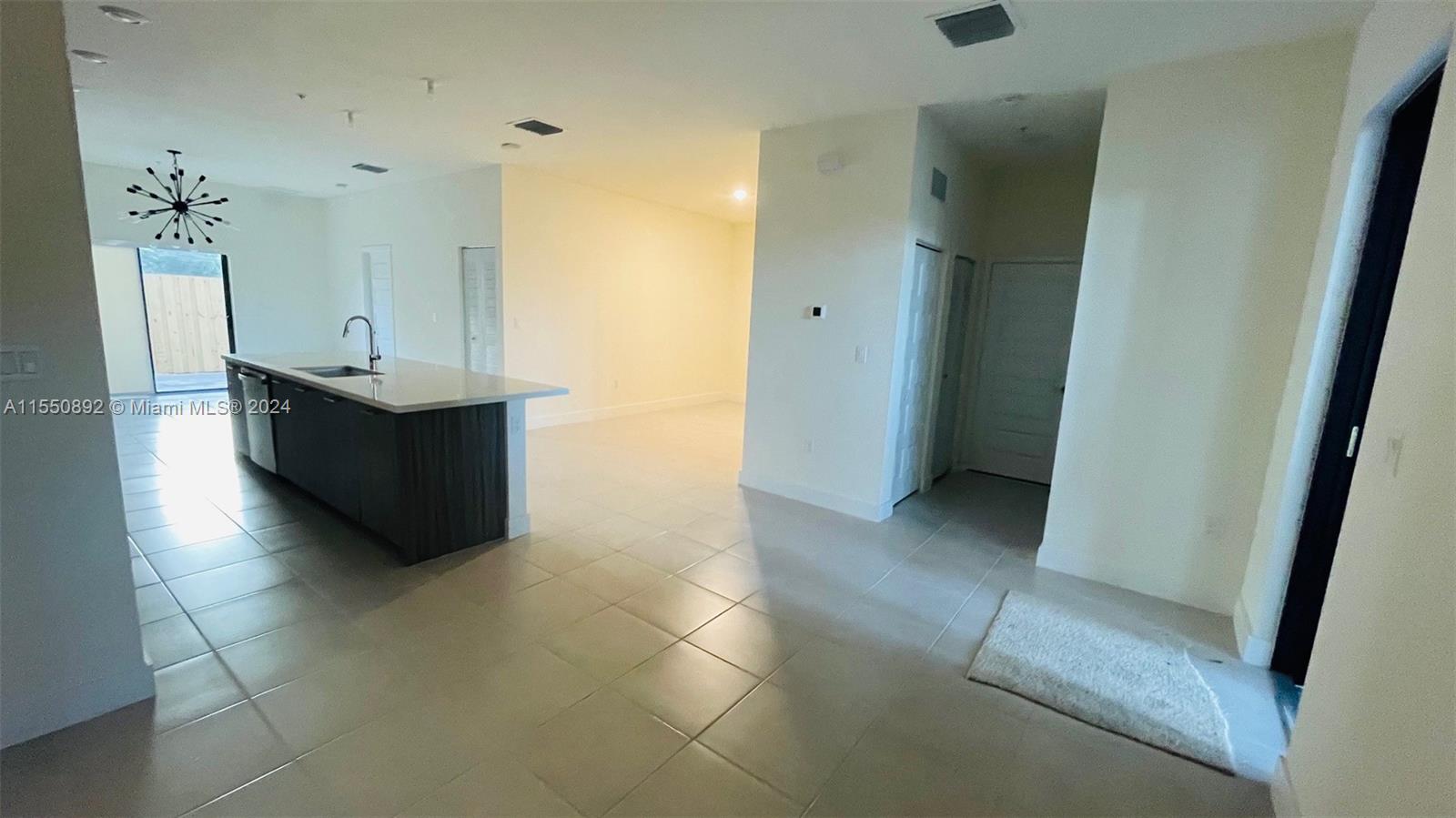 8045 NW 104th Ave # 2