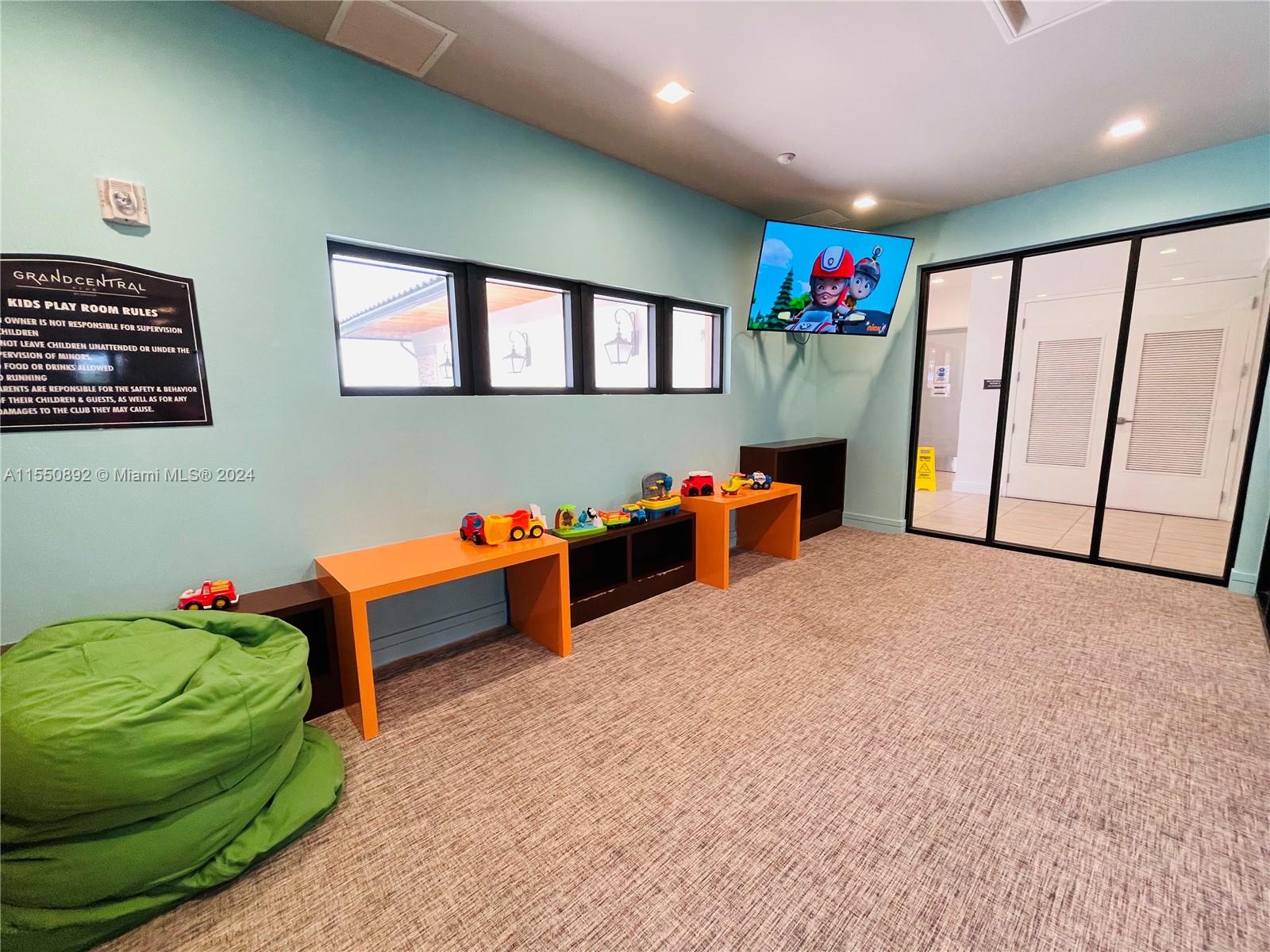 8045 NW 104th Ave # 2