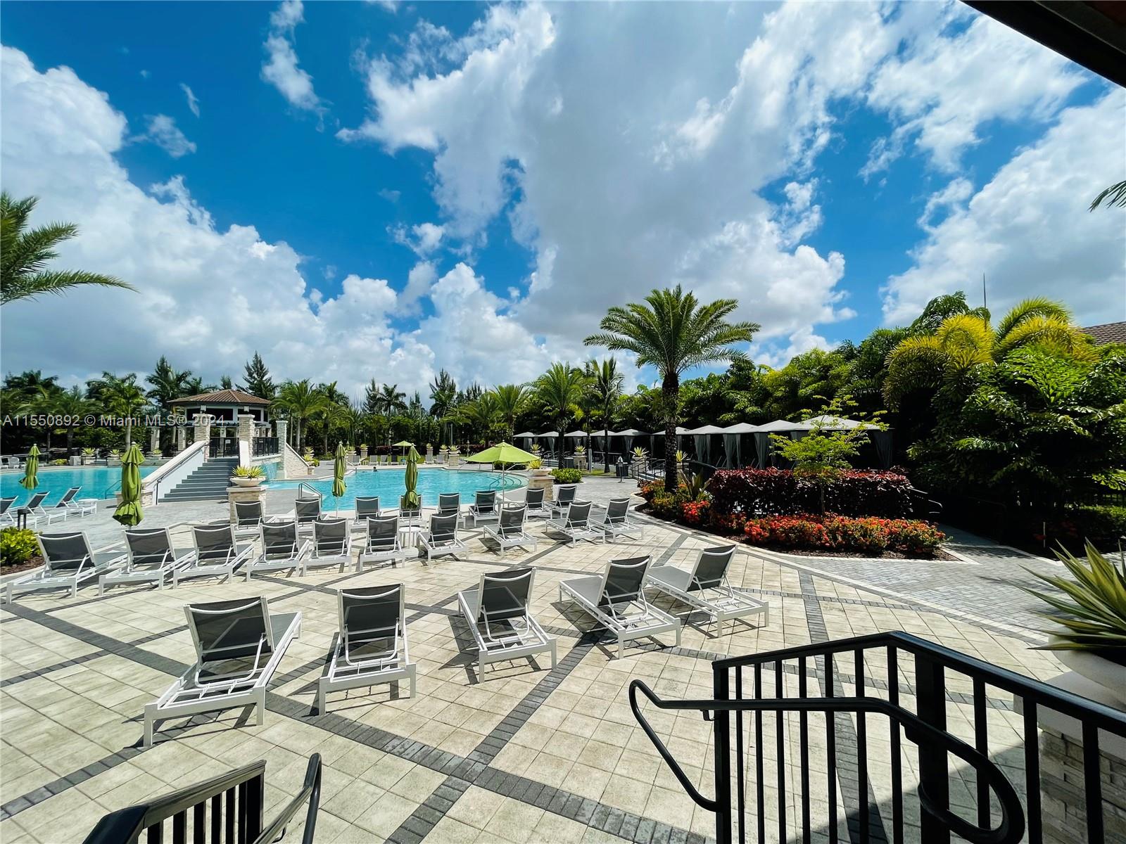 8045 NW 104th Ave # 2