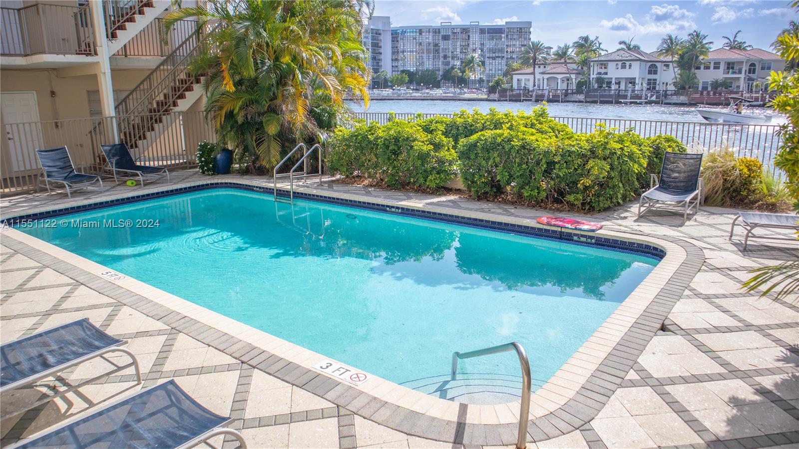 2600 S Ocean Dr # S313