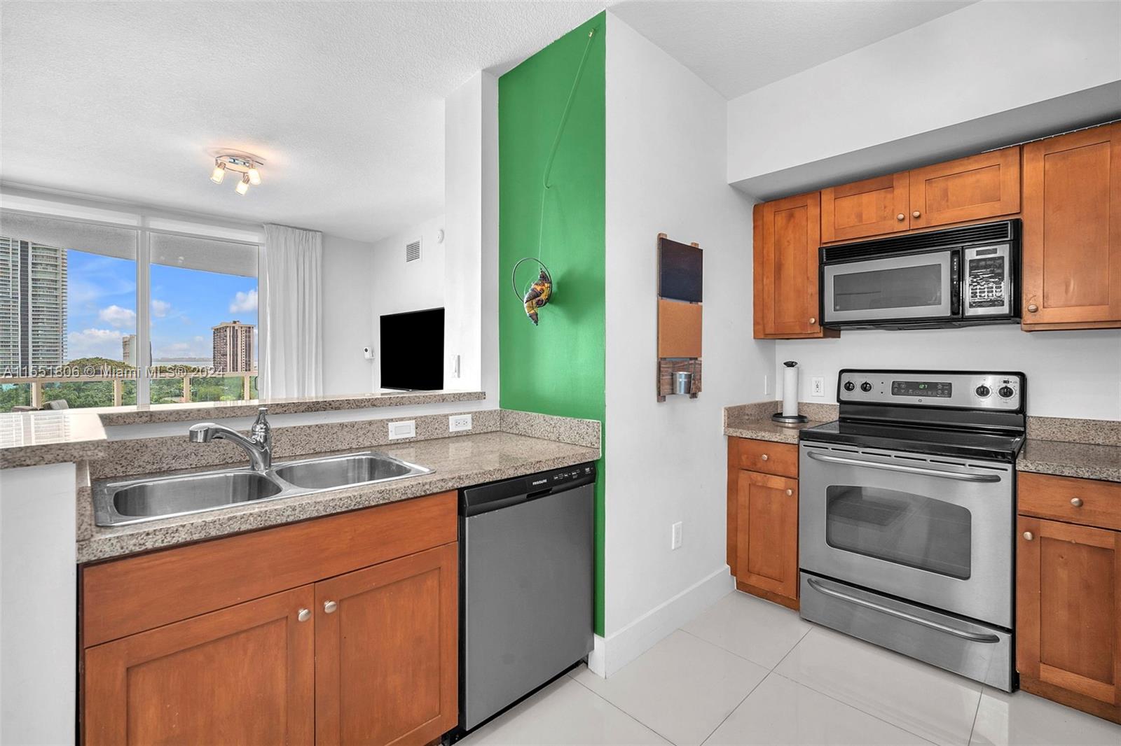 1723 SW 2nd Ave # 1001