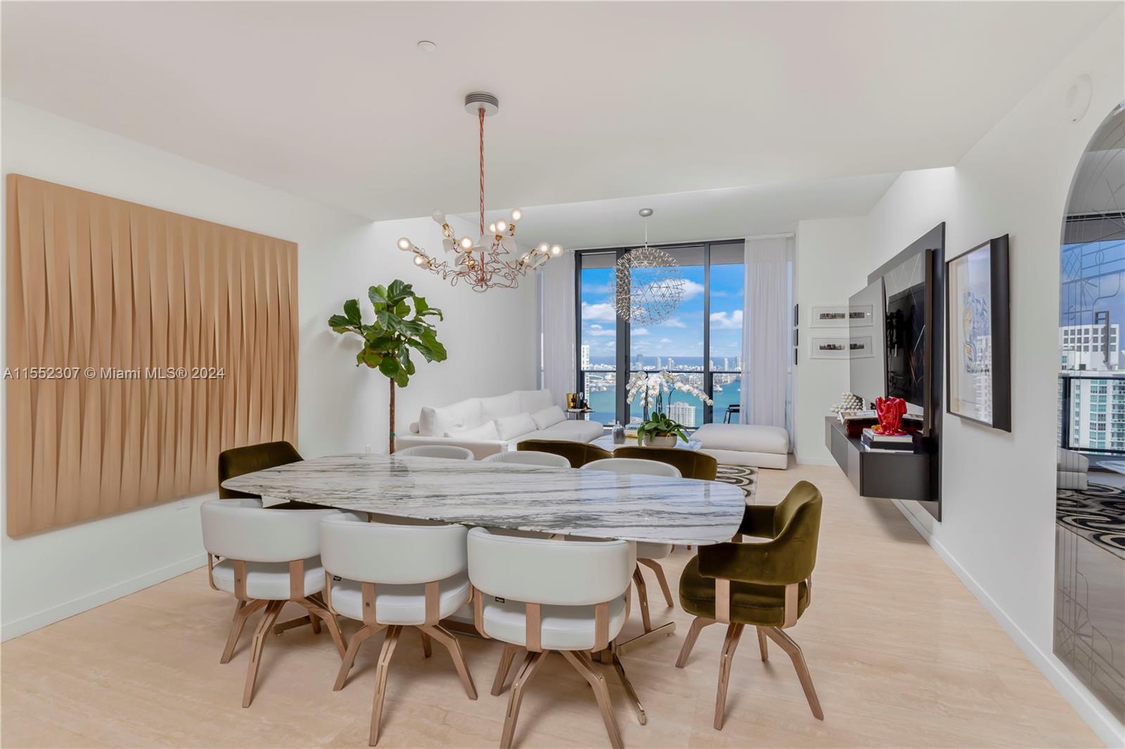 1000 Brickell Plz Unit: PH5703
