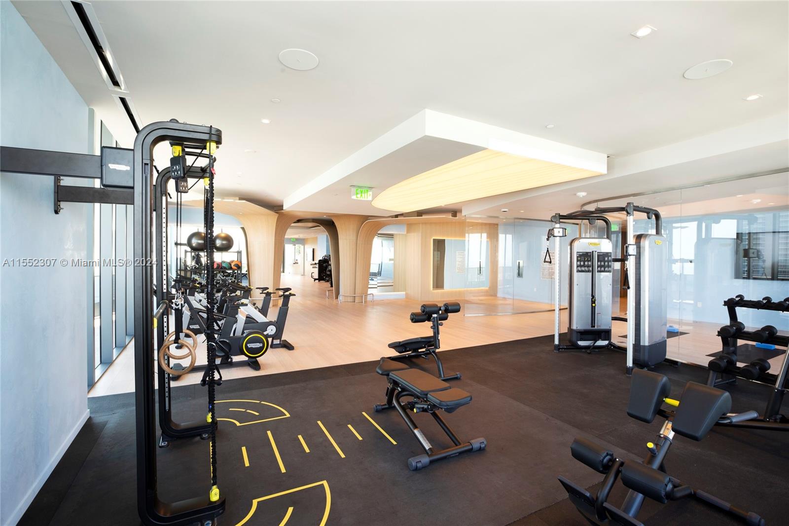 1000 Brickell Plz Unit: PH5703