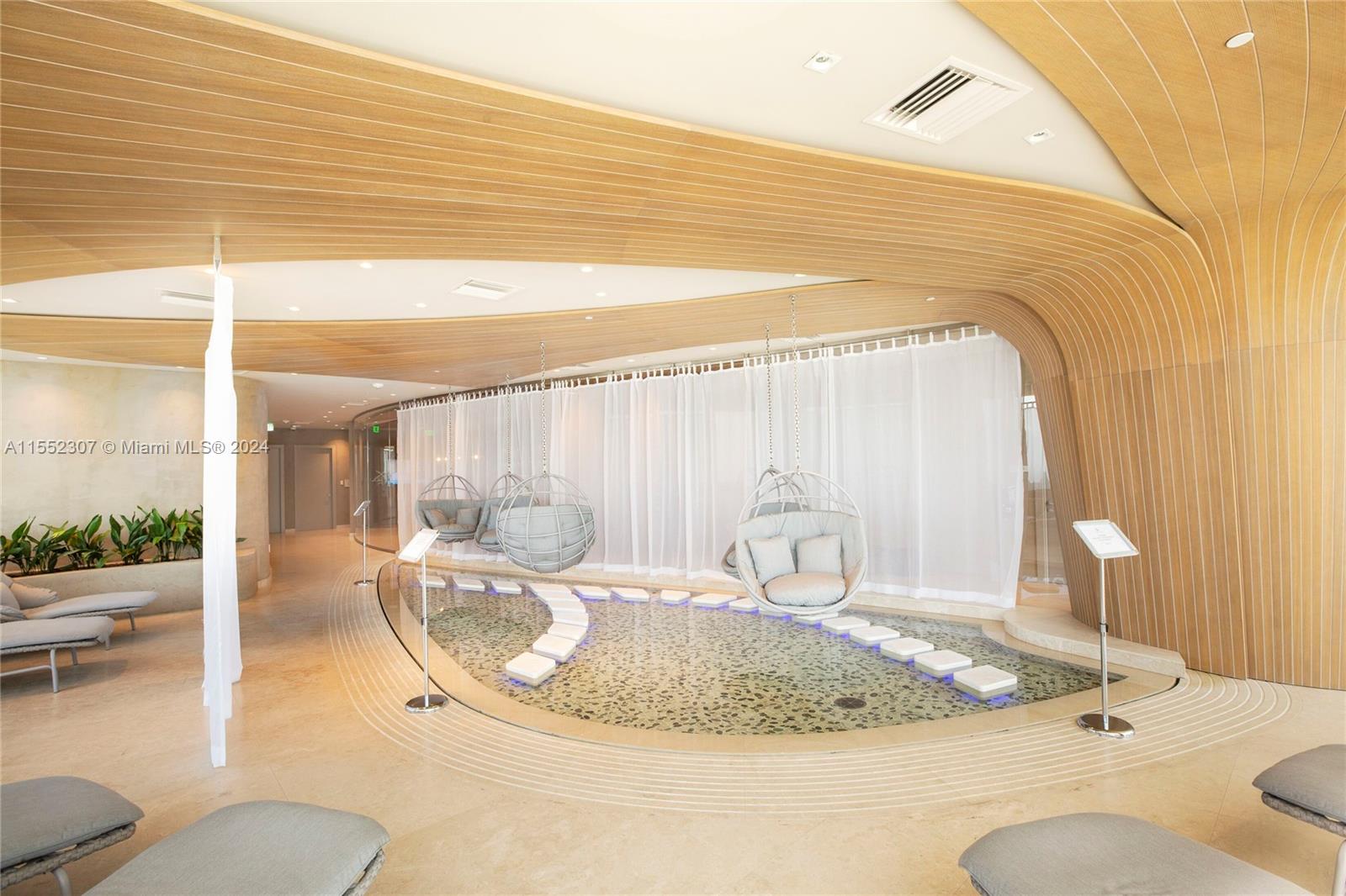 1000 Brickell Plz Unit: PH5703