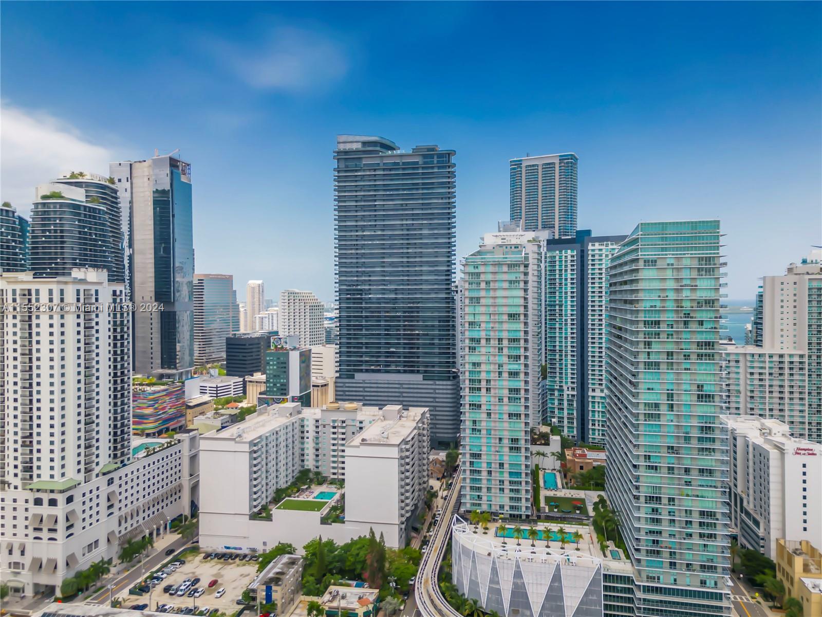 1000 Brickell Plz Unit: PH5703