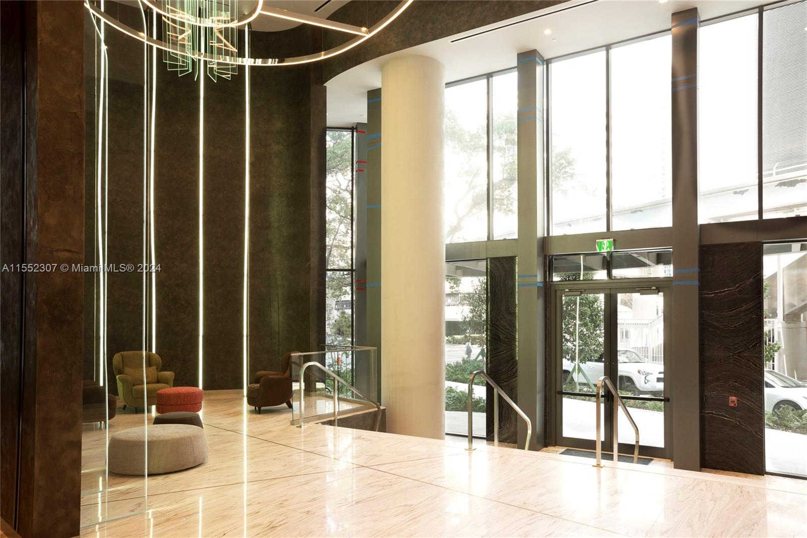 1000 Brickell Plz Unit: PH5703