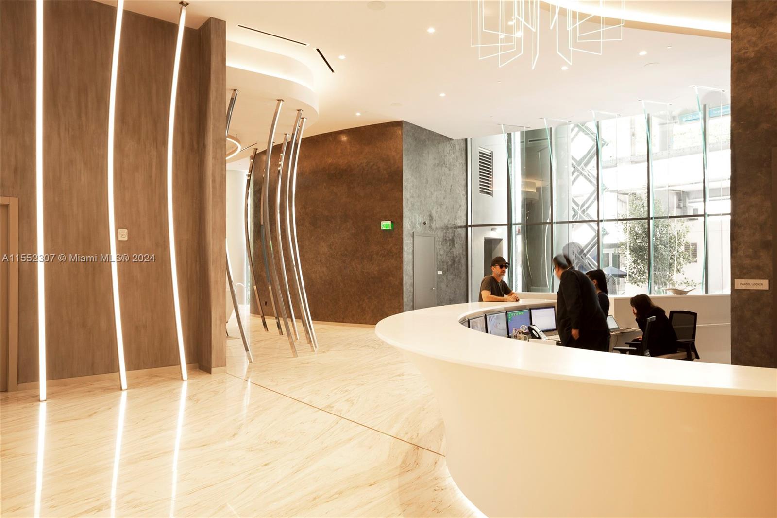 1000 Brickell Plz Unit: PH5703