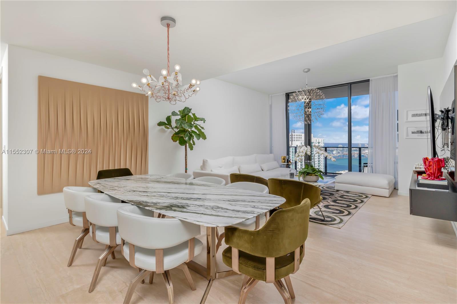 1000 Brickell Plz Unit: PH5703