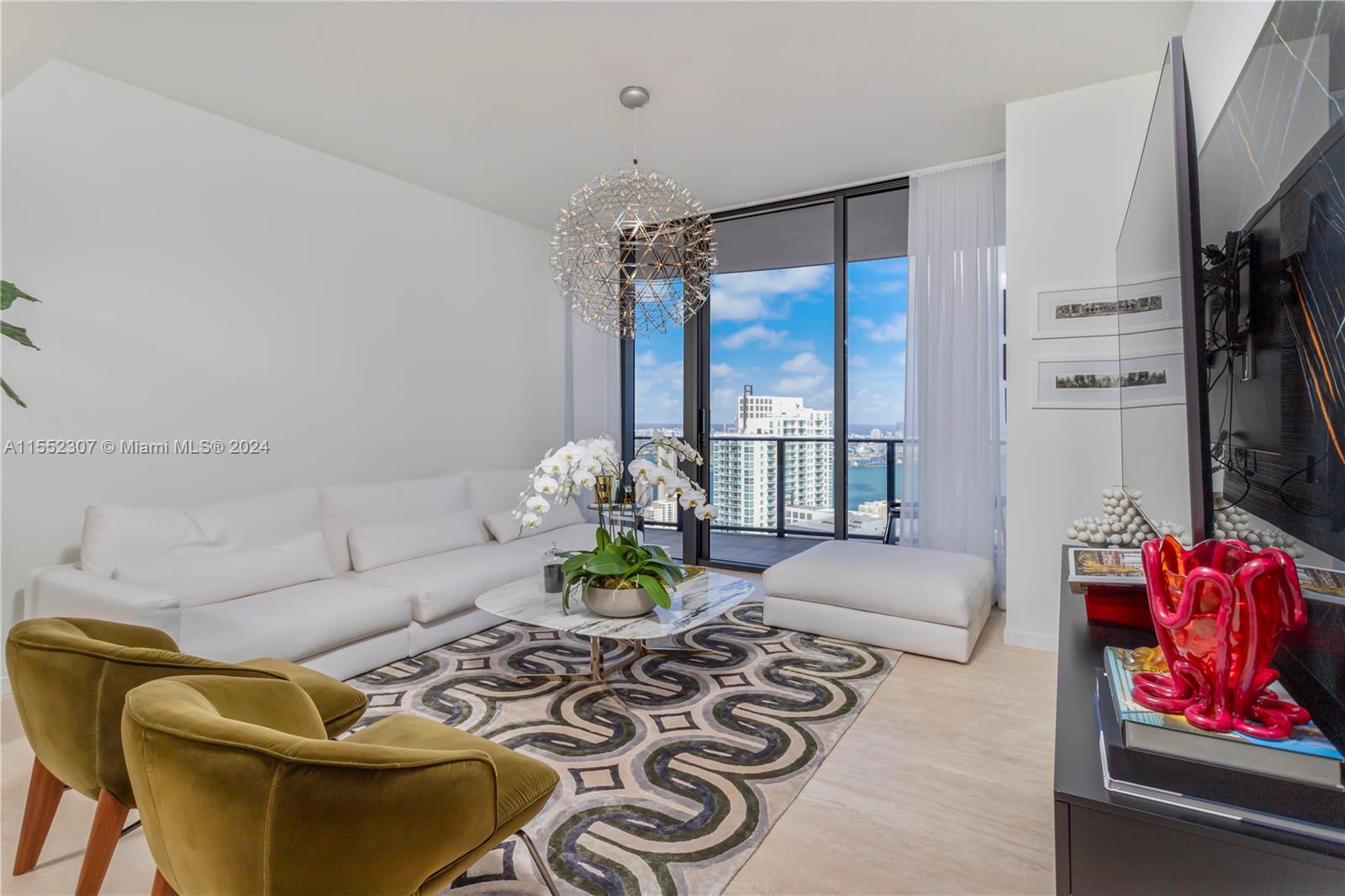 1000 Brickell Plz Unit: PH5703