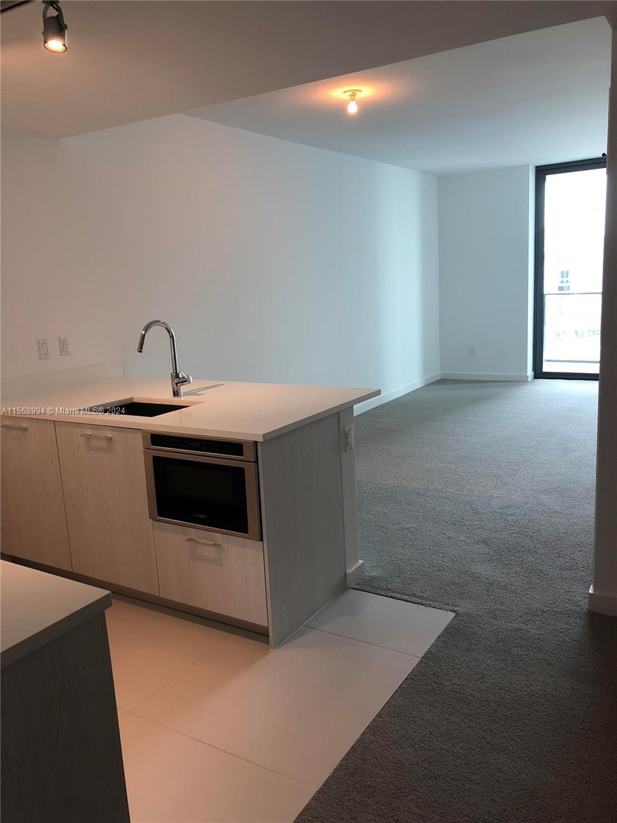 501 NE 31st St # 903