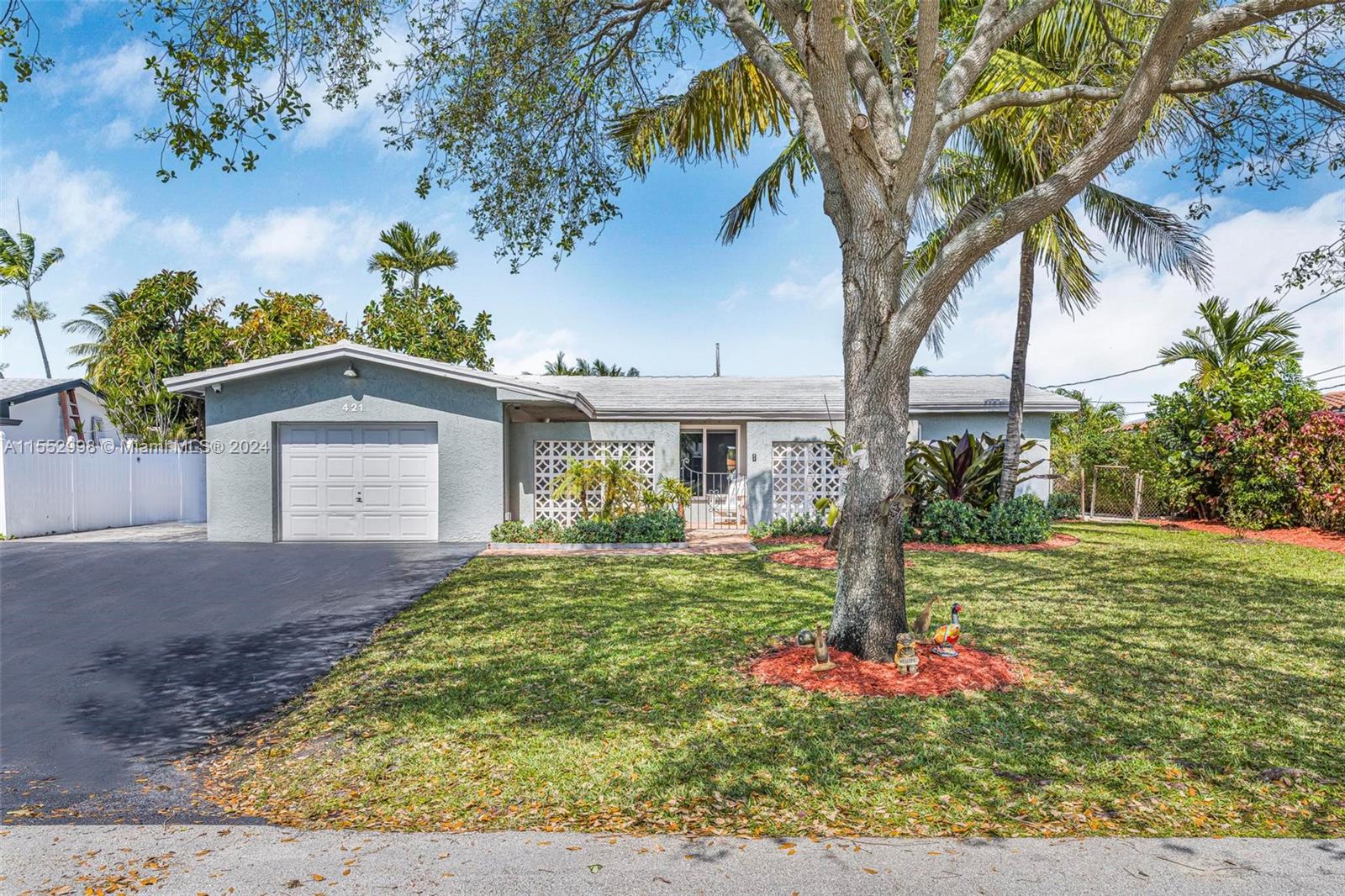 421 SW 18th St