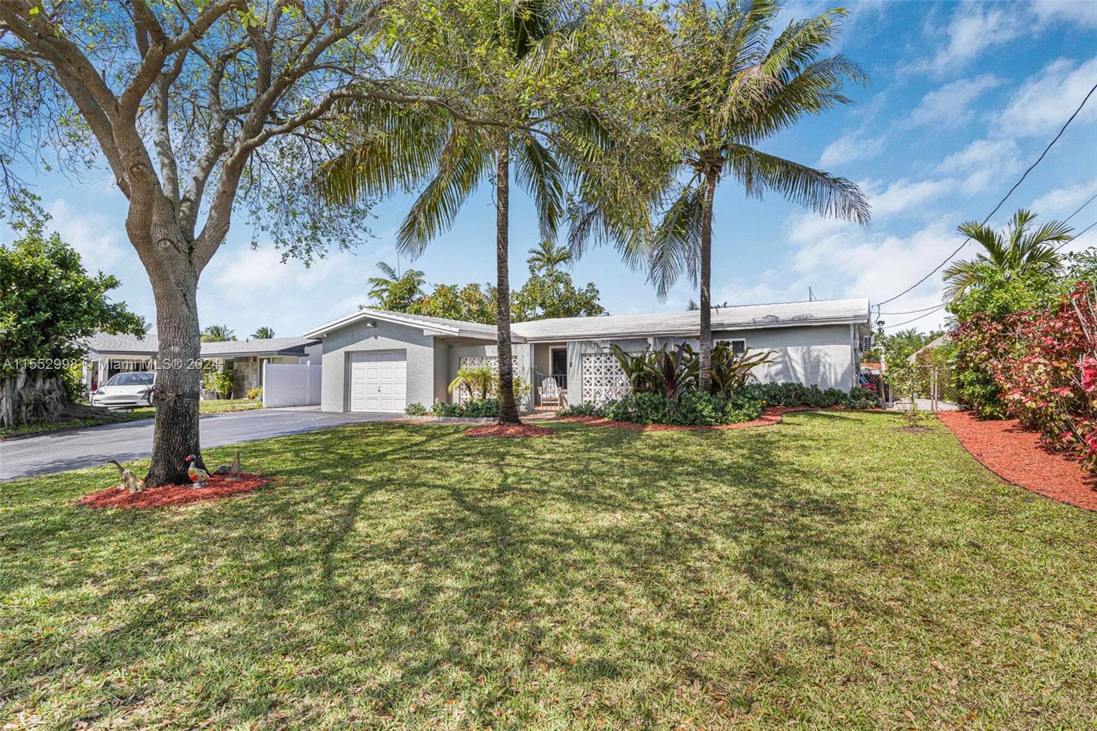 421 SW 18th St