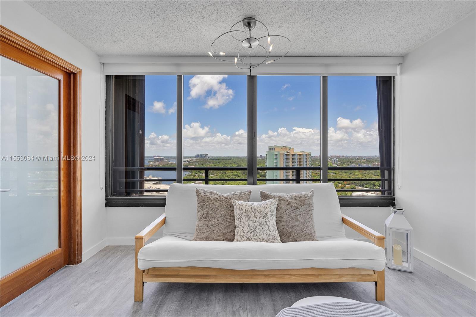 2333 Brickell Ave Unit: PH208